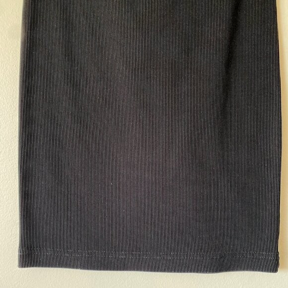 American Apparel Ribbed Black Pencil Skirt, Made in USA, Ladies/Women's Small - Picture 3 of 5